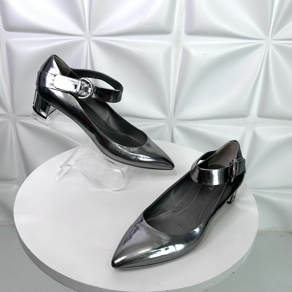 ⭐️ CLEARANCE SALE ⭐️ SERGIO ROSSI metallic silver patent leather *heels need TLC - Picture 8 of 16